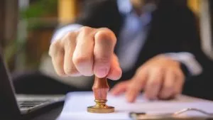 Read more about the article Emlak Mesleki Yeterlilik Belgesi Hakkında Sıkça Sorulan Sorular