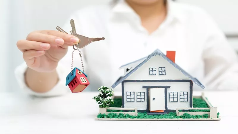 Read more about the article Emlak Danışmanlığı Kursuna Kimler Katılabilir?